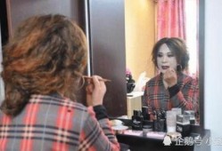 红大爷男扮女装视频无删减,一场跨越性别的时尚演绎